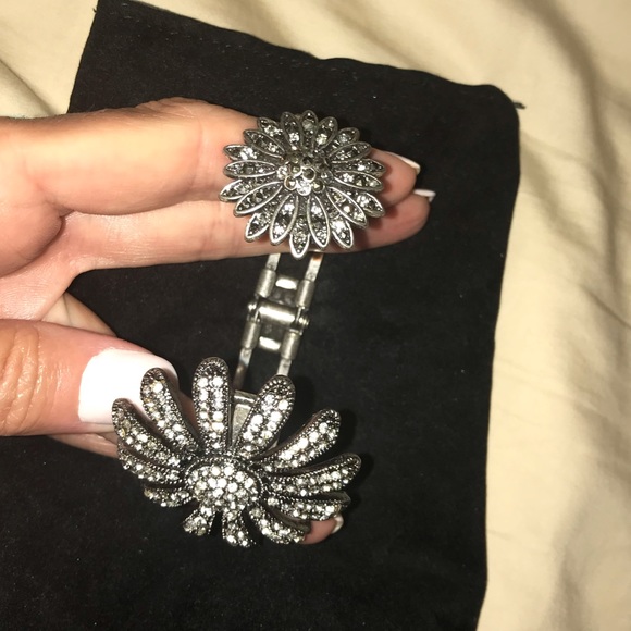 Vintage Rhinestone Starburst Bracelet - Picture 7 of 8